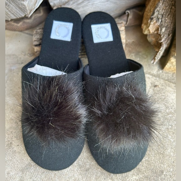 Journee collection Night Fall black slide slippers w/poof NWT Sz-9.   C - Picture 2 of 11